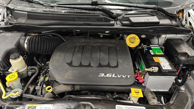 Used 2018 Dodge Grand Caravan SE image 27