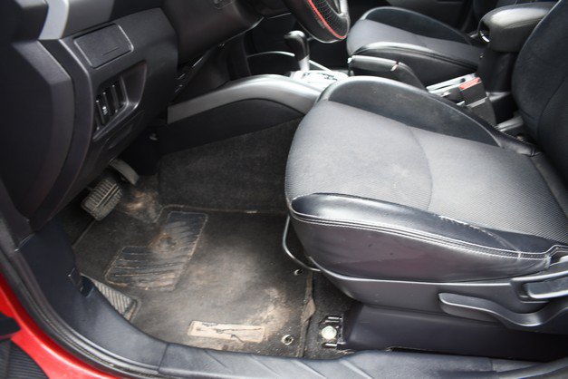 Used 2012 Mitsubishi Outlander SE AWD/4WD image 15