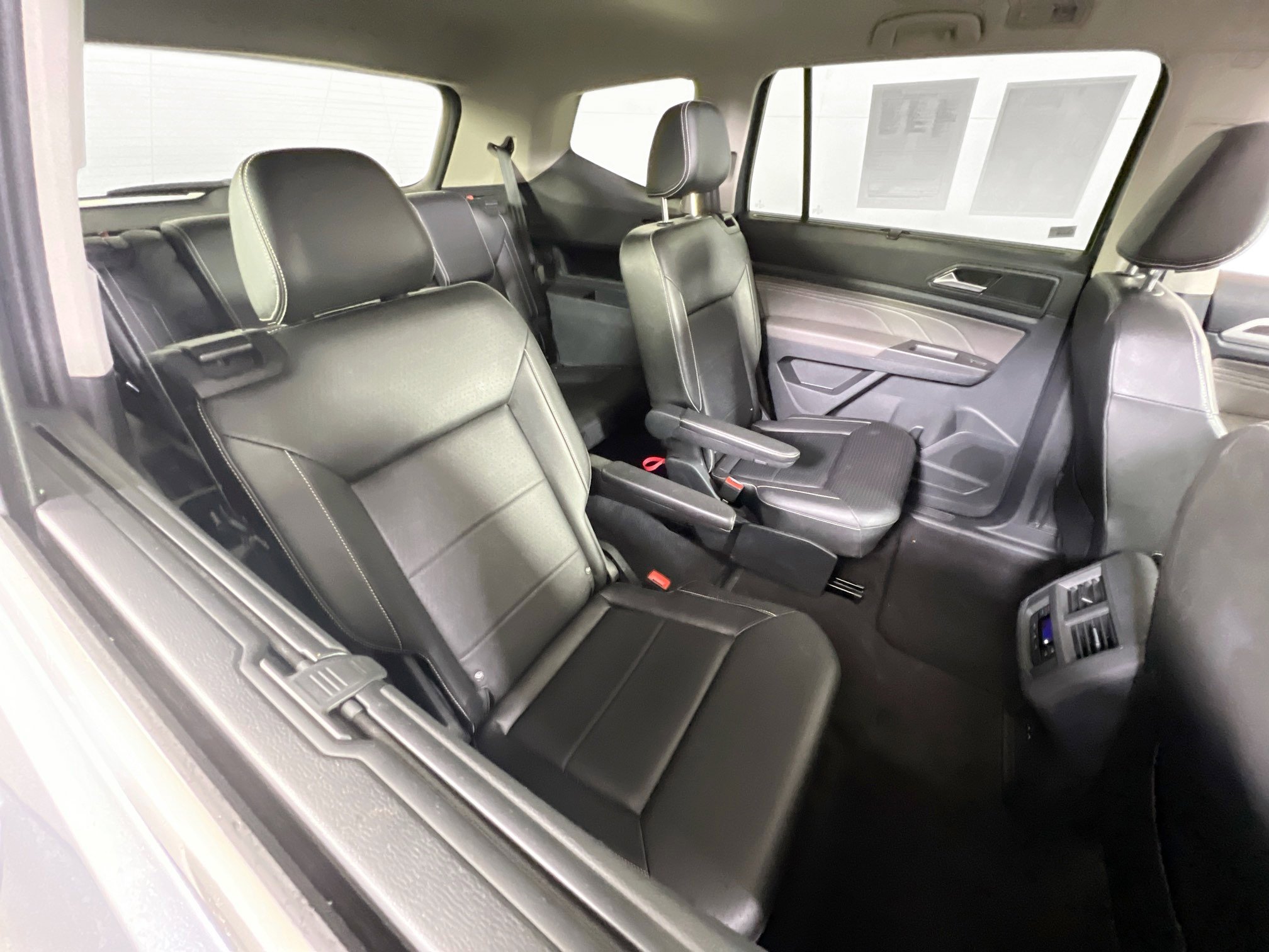 Used 2022 Volkswagen Atlas SE image 27