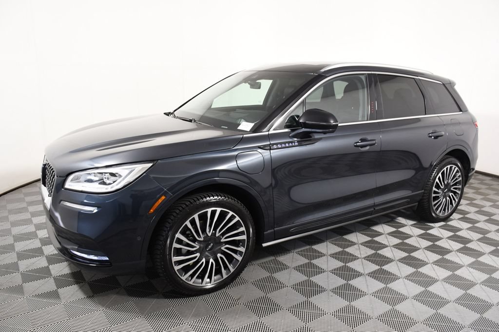 Used 2022 Lincoln Corsair Grand Touring w/ Elements Technology Bundle AWD/4WD image 2