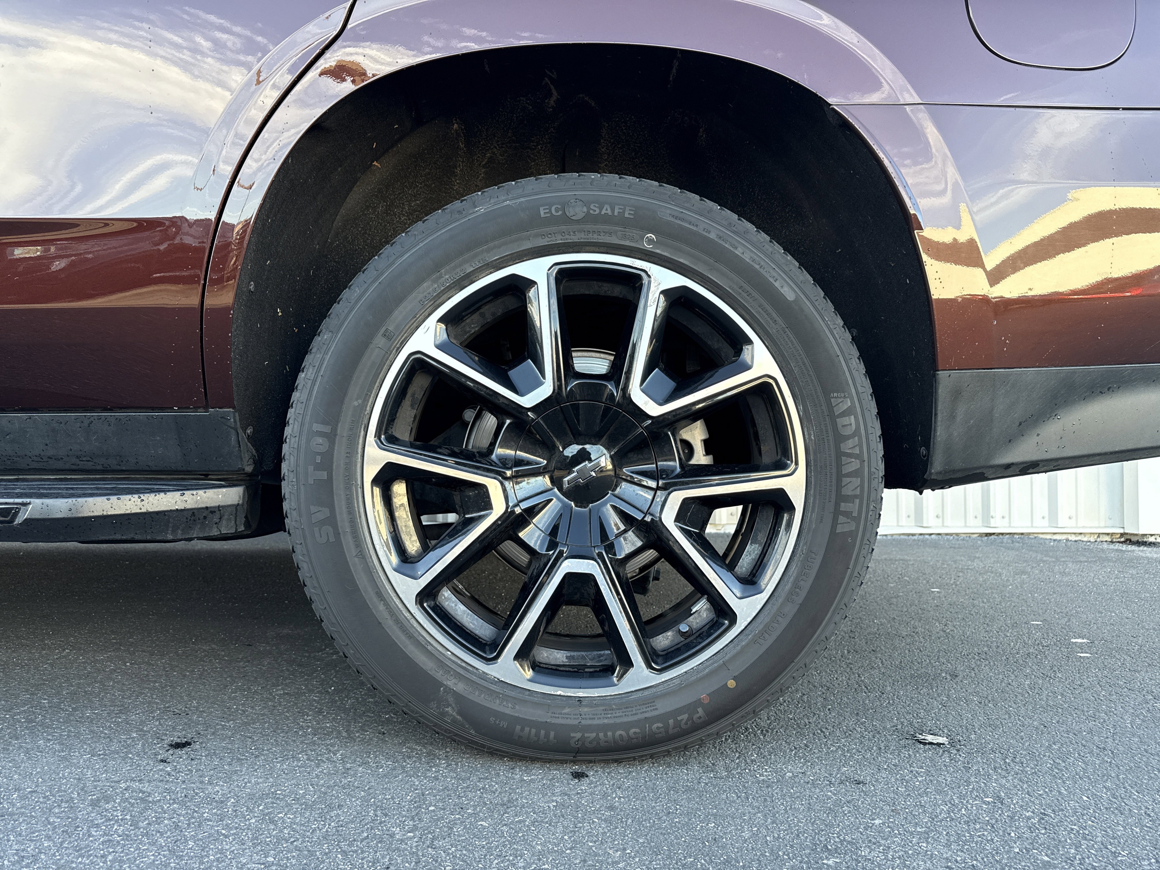 Used 2023 Chevrolet Tahoe RST image 2