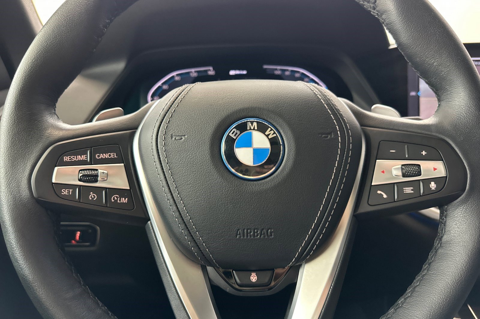 Used 2023 BMW X5 xDrive45e w/ Climate Comfort Package AWD/4WD image 17