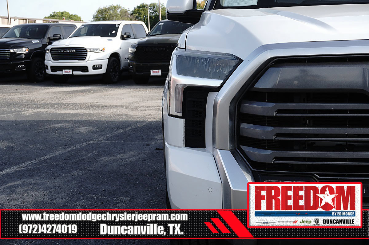 Used 2024 Toyota Tundra Limited w/ Power Package AWD/4WD image 40