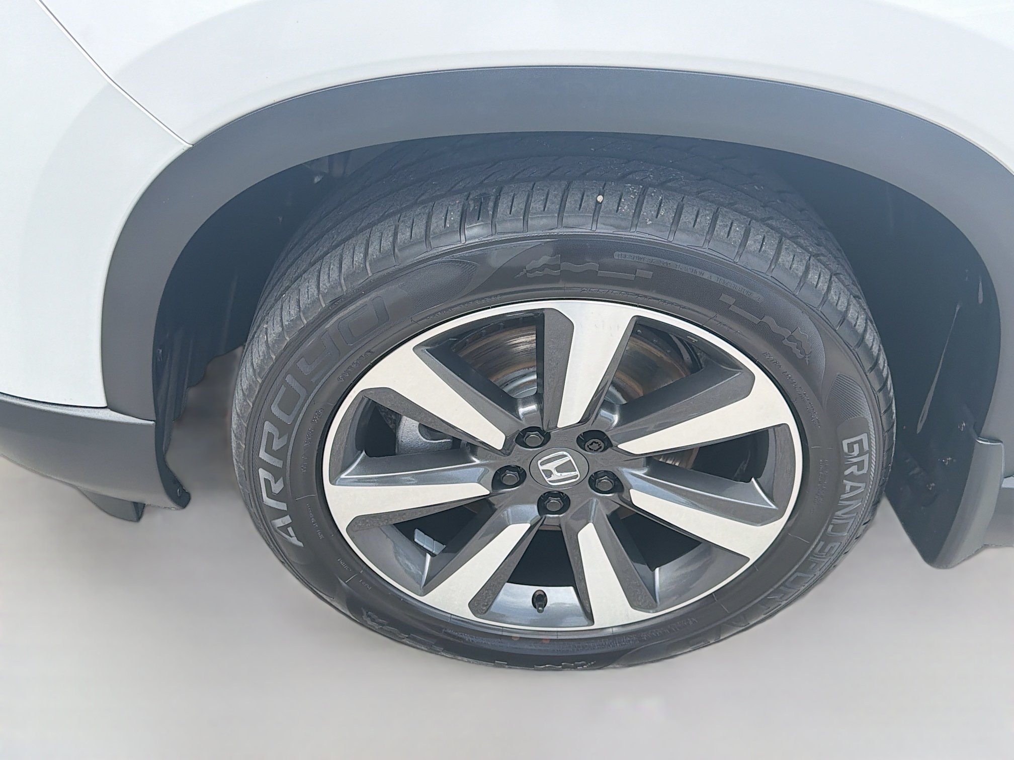 Used 2025 Honda Pilot Touring image 34