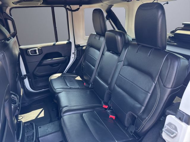 Used 2018 Jeep Wrangler Unlimited Sahara w/ Dual Top Group AWD/4WD image 21