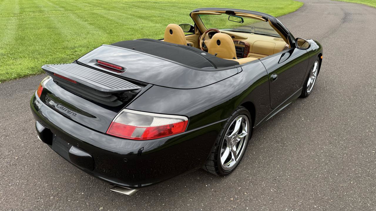 Used 2003 Porsche 911 Carrera RWD image 5