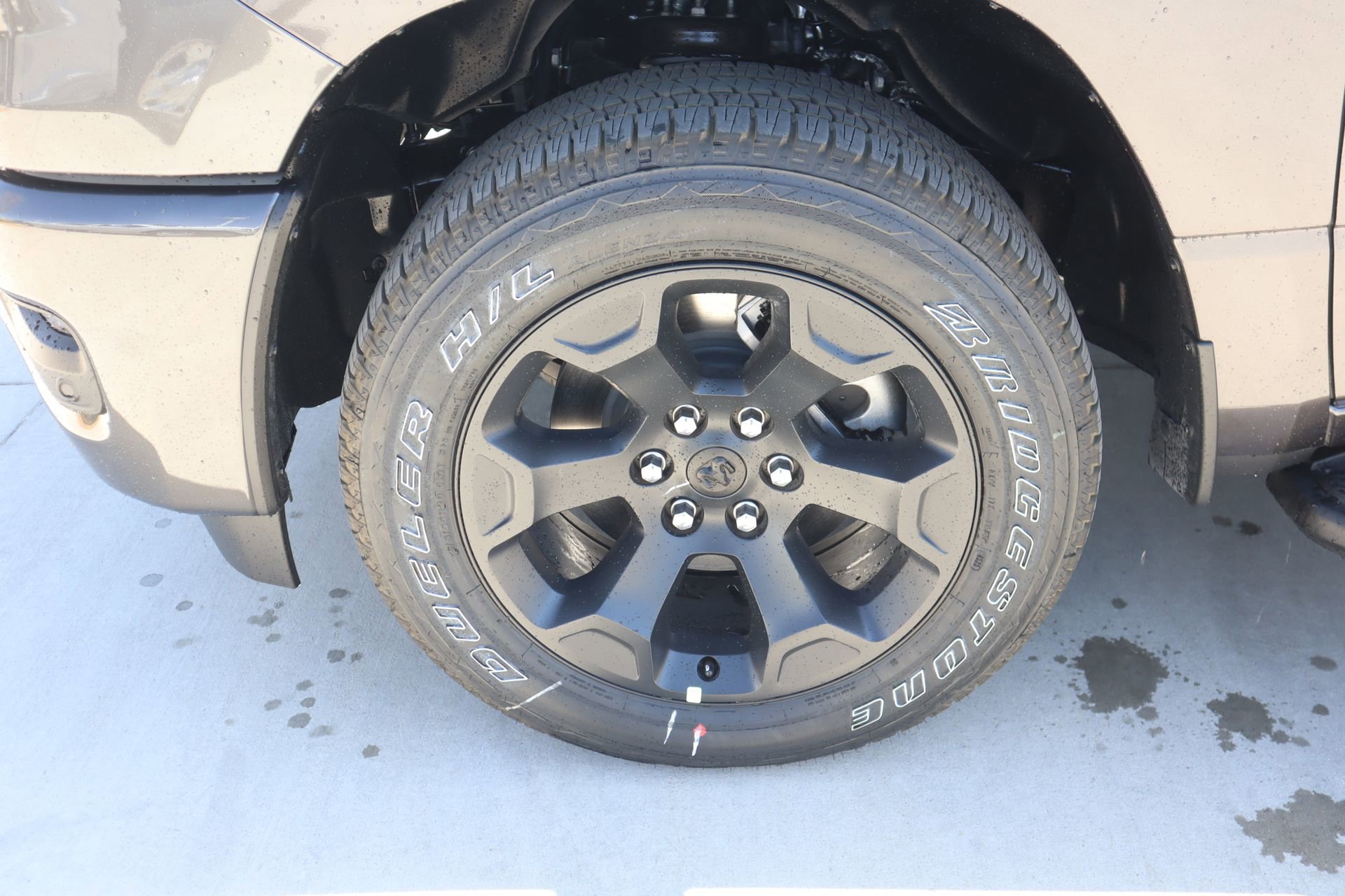 New 2026 RAM 1500 Express image 16