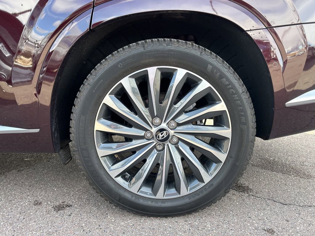 Used 2024 Hyundai Palisade Calligraphy image 10