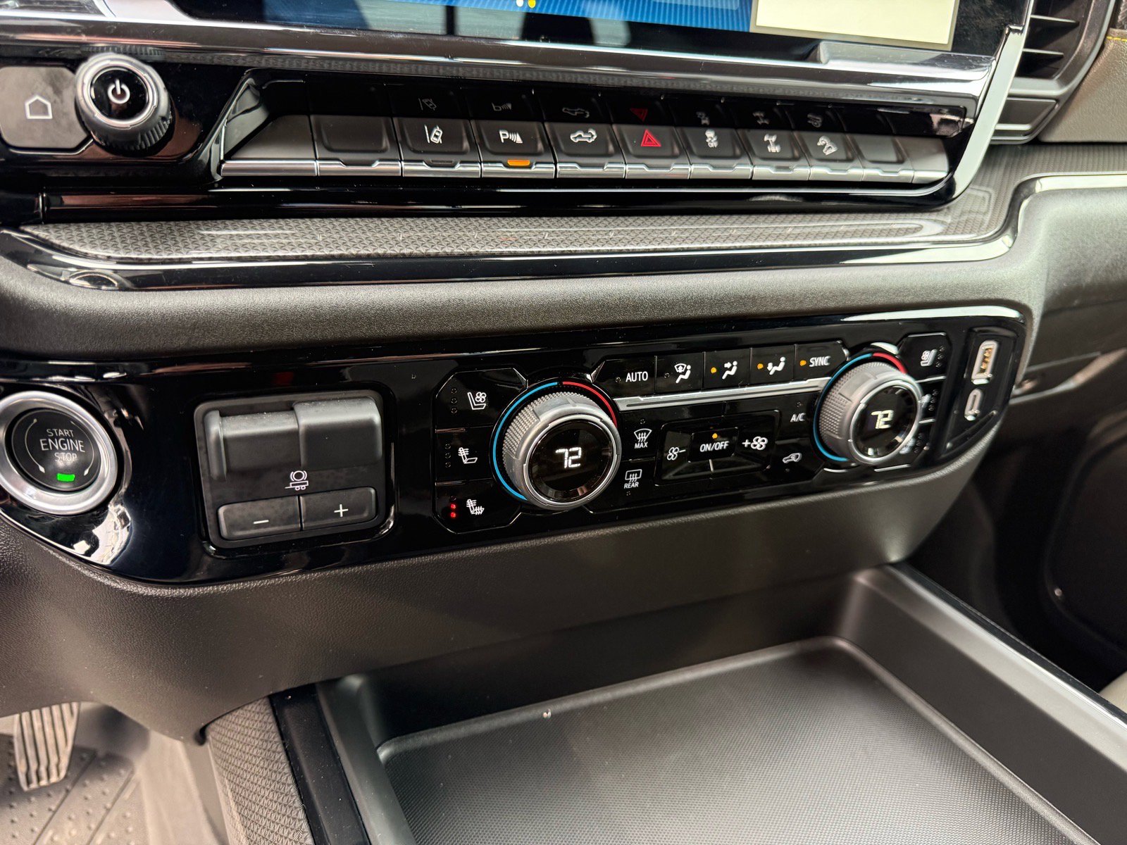 Used 2024 Chevrolet Silverado 2500 ZR2 AWD/4WD image 25