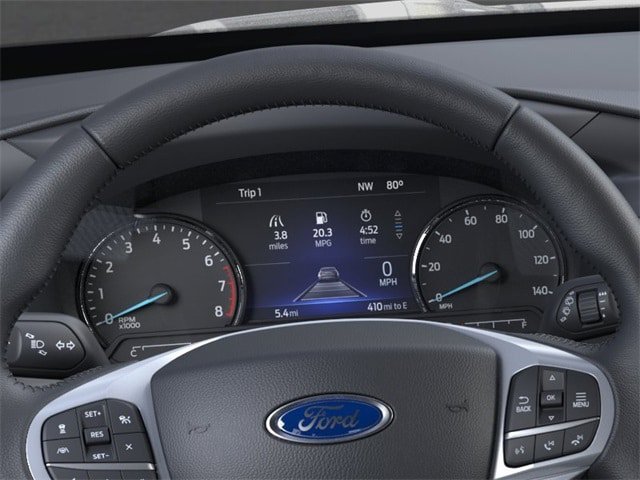 New 2023 Ford Explorer XLT w/ Equipment Group 202A image 28