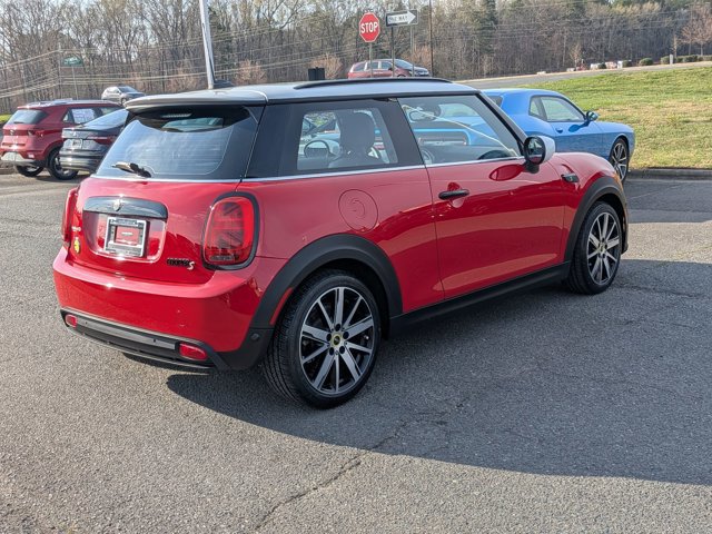 Used 2023 MINI Cooper SE image 4