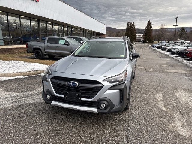 Used 2023 Subaru Outback Limited image 4