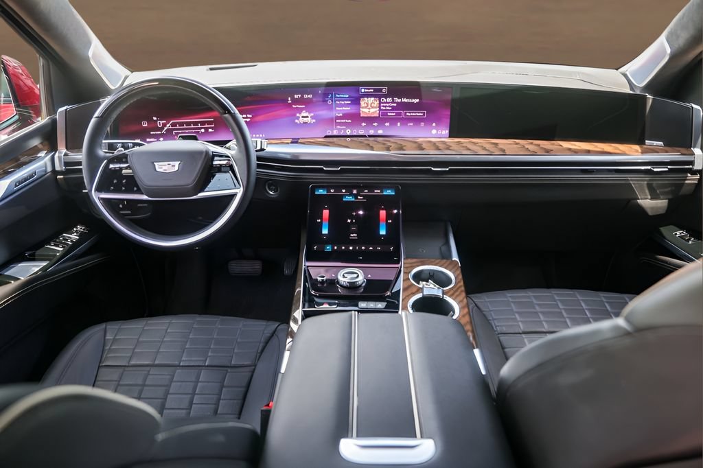 Certified 2025 Cadillac Escalade ESV Sport Platinum AWD/4WD image 27