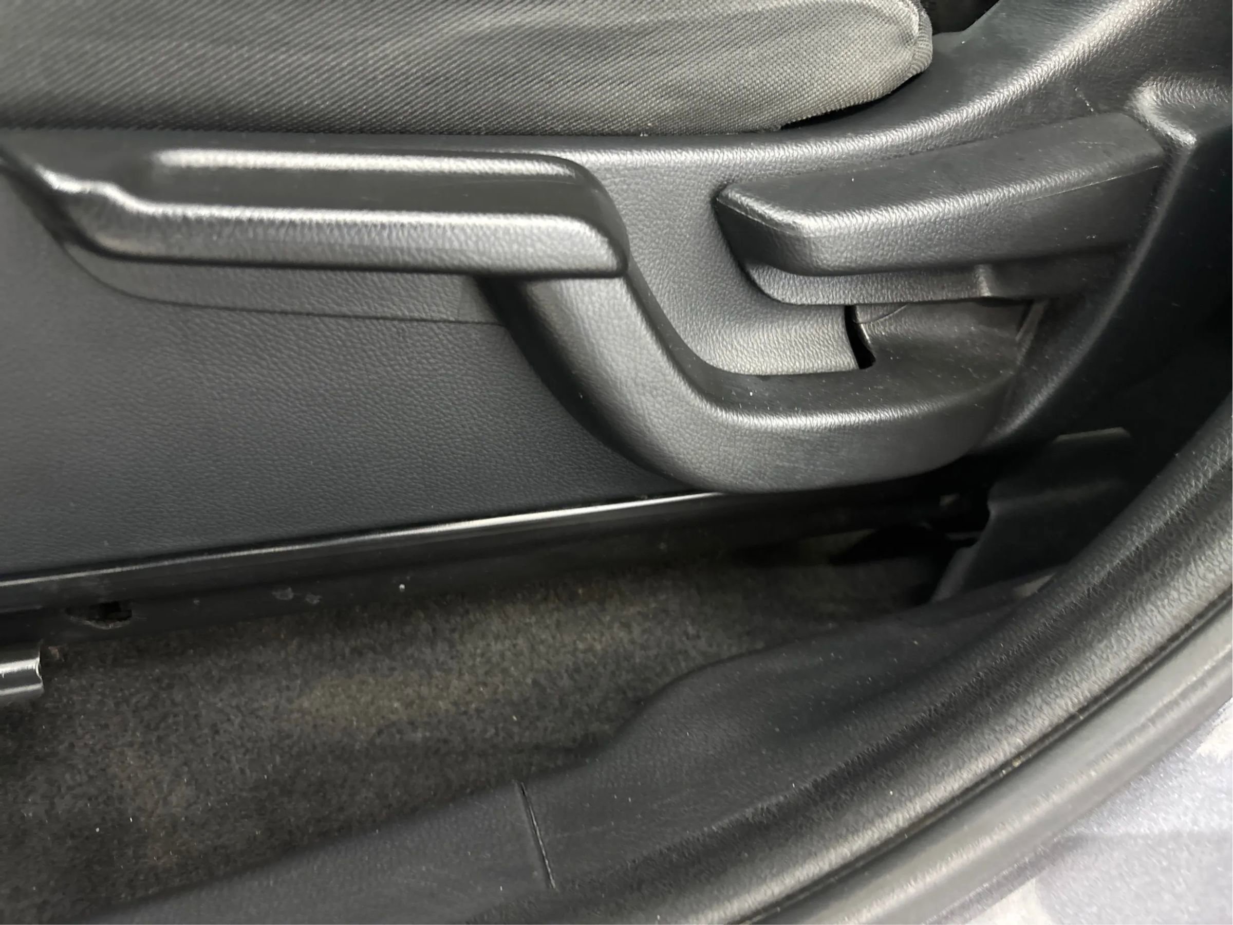 Used 2019 Honda HR-V Sport image 25