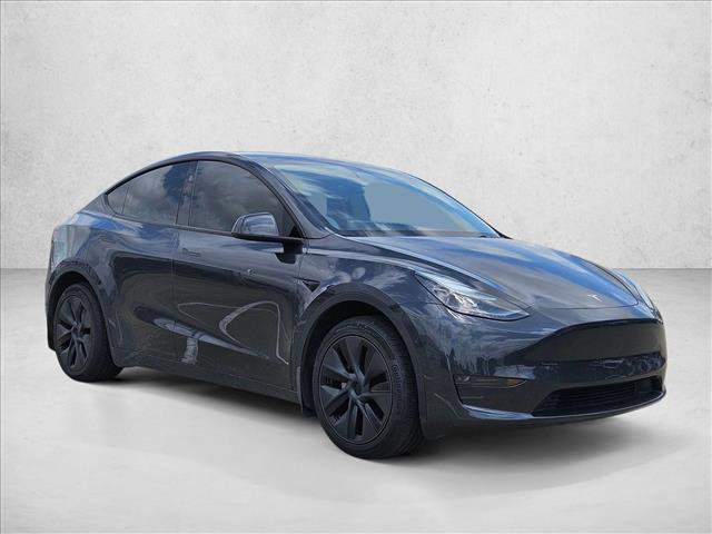 Used 2025 Tesla Model Y Long Range image 3