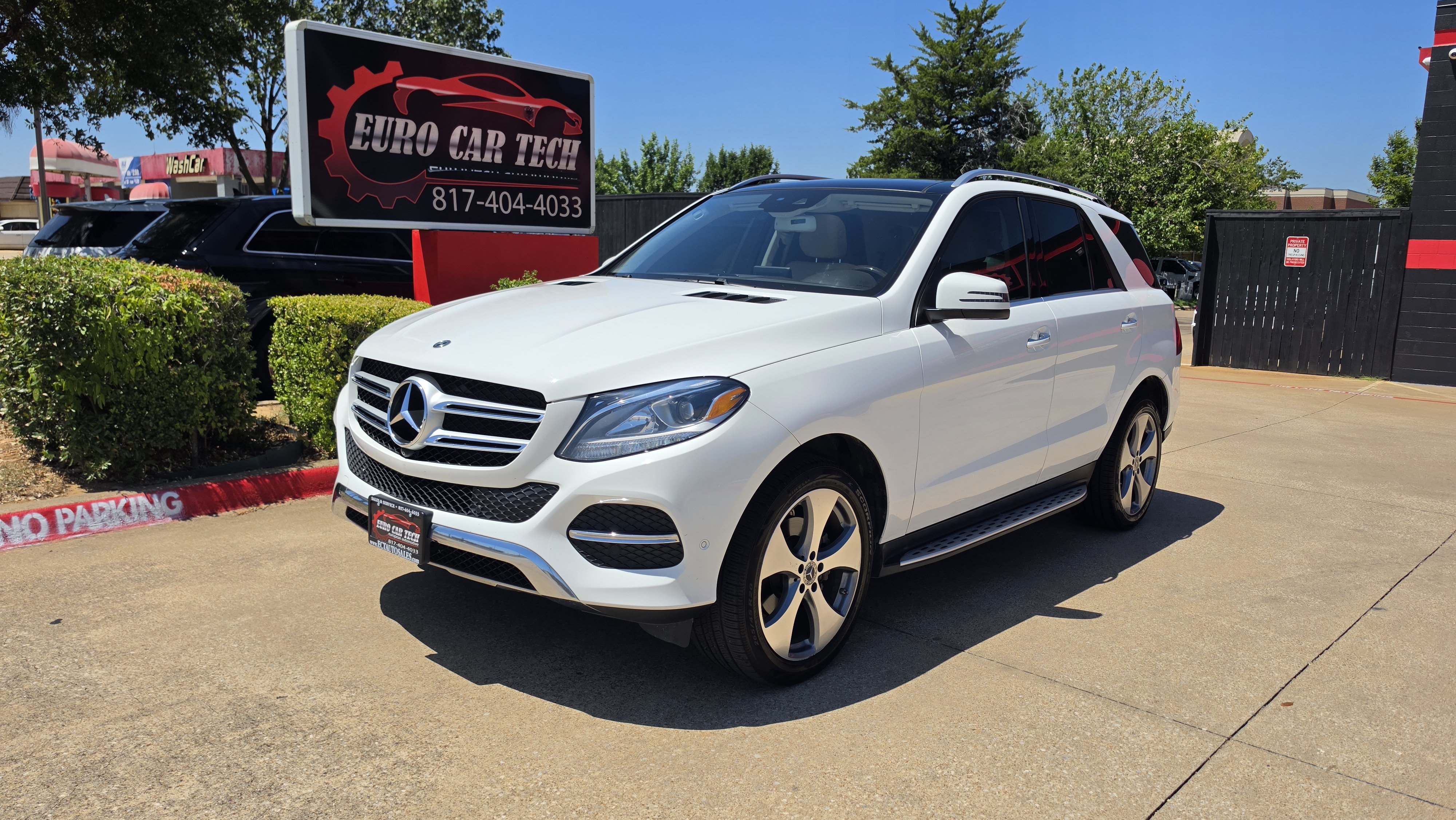 Used 2018 Mercedes-Benz GLE 350 w/ Premium 1 Package image 1