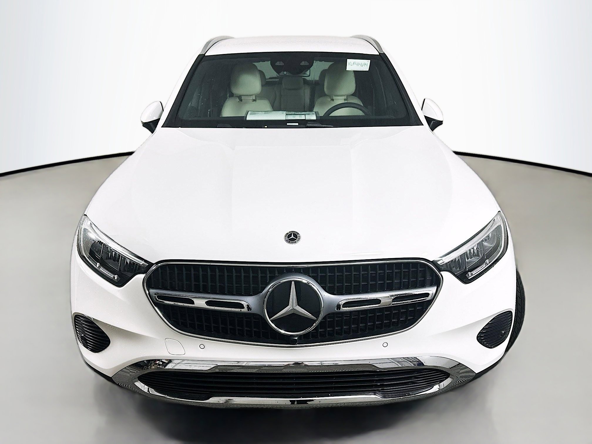 New 2025 Mercedes-Benz GLC 350e 4MATIC image 2