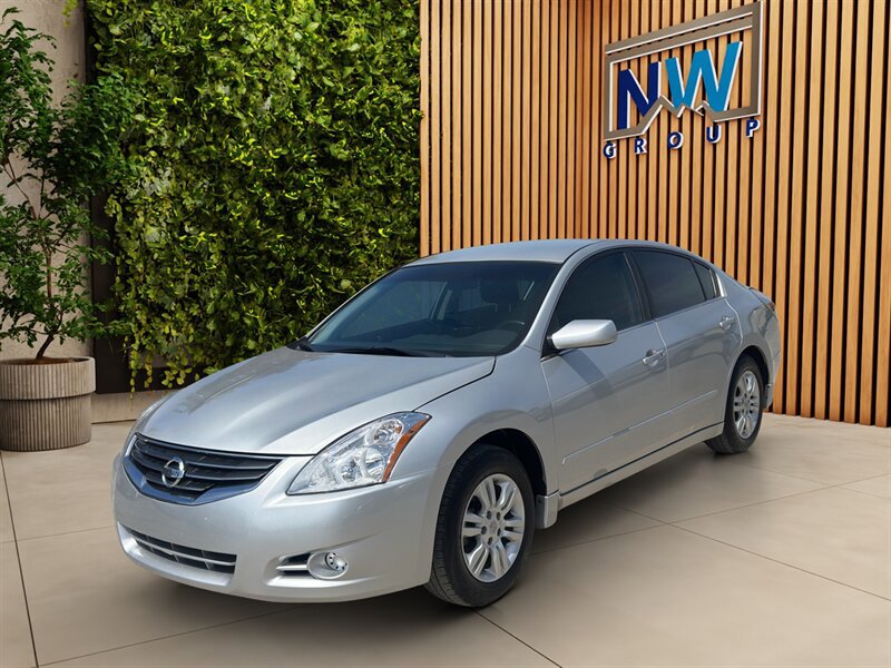 Used 2012 Nissan Altima 2.5 S w/ Convenience Pkg FWD image 3