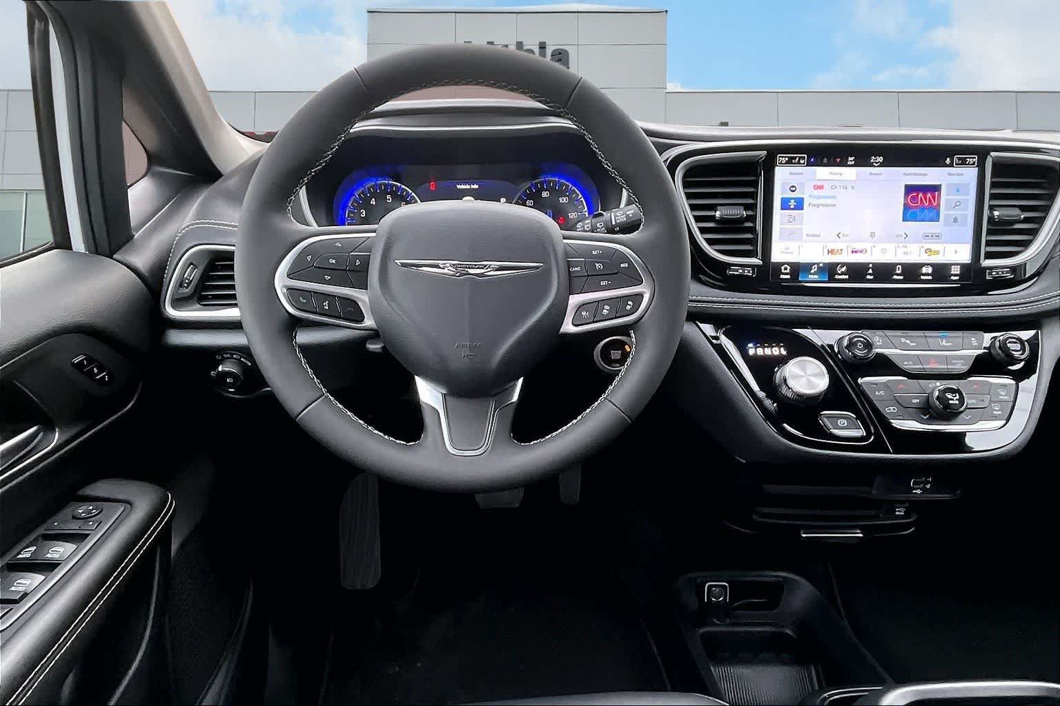 New 2026 Chrysler Pacifica Select AWD/4WD image 15