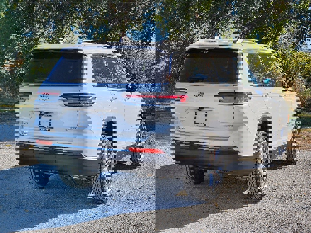 New 2025 Jeep Grand Cherokee L Limited w/ Luxury Tech Group II image 4