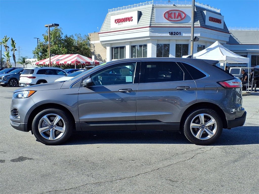 Used 2021 Ford Edge SEL w/ Convenience Package image 2