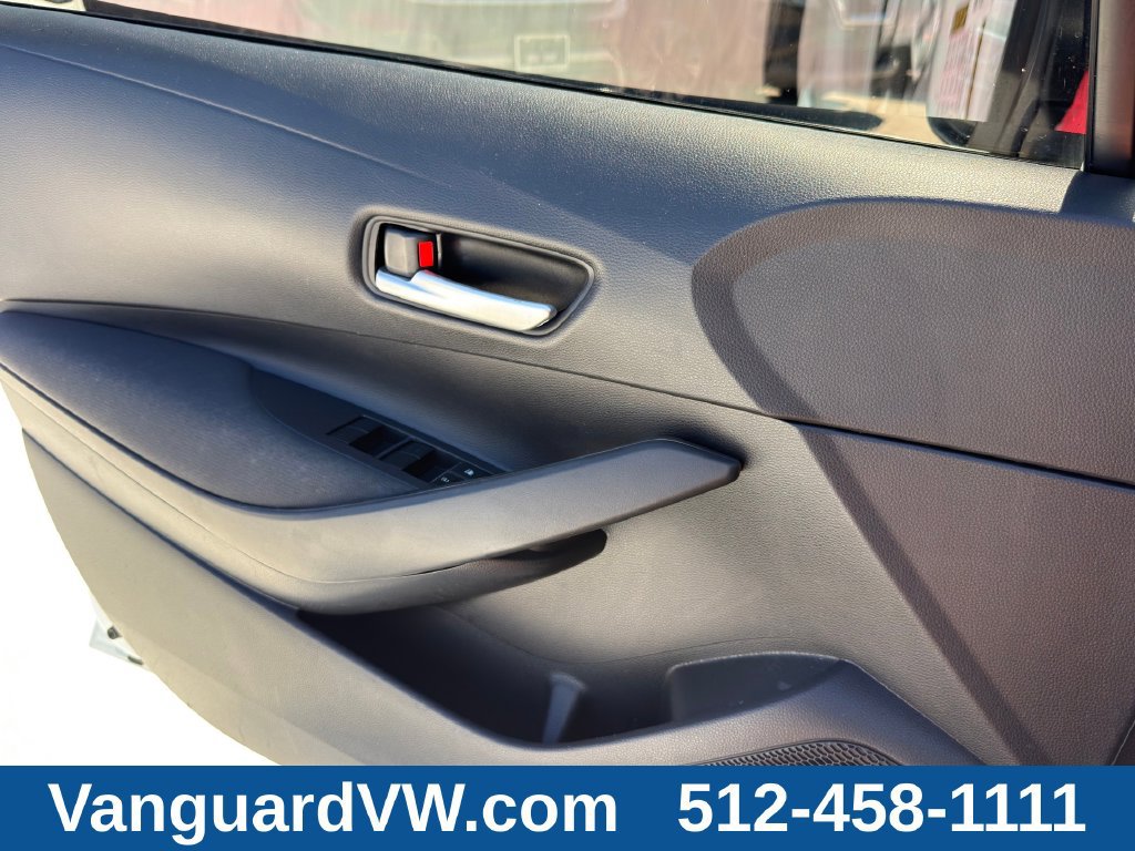 Used 2020 Toyota Corolla LE FWD image 23