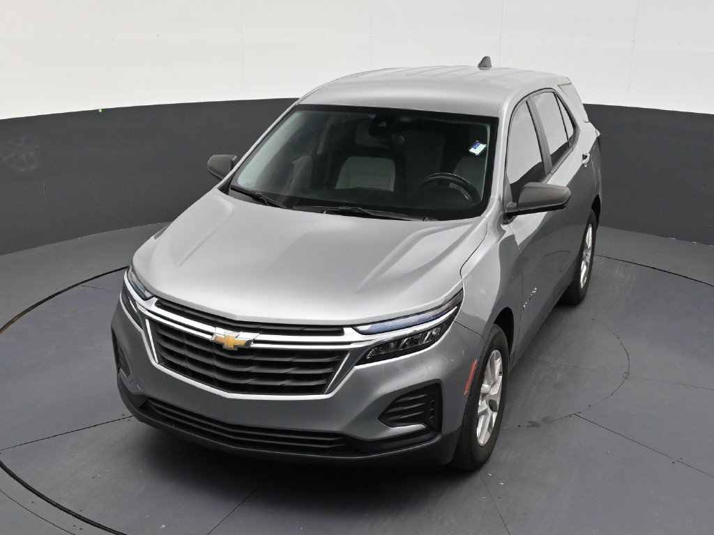 Used 2024 Chevrolet Equinox LS w/ Driver Confidence II Package FWD image 16