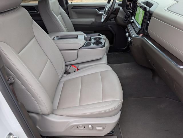 Used 2025 GMC Sierra 1500 SLT image 32