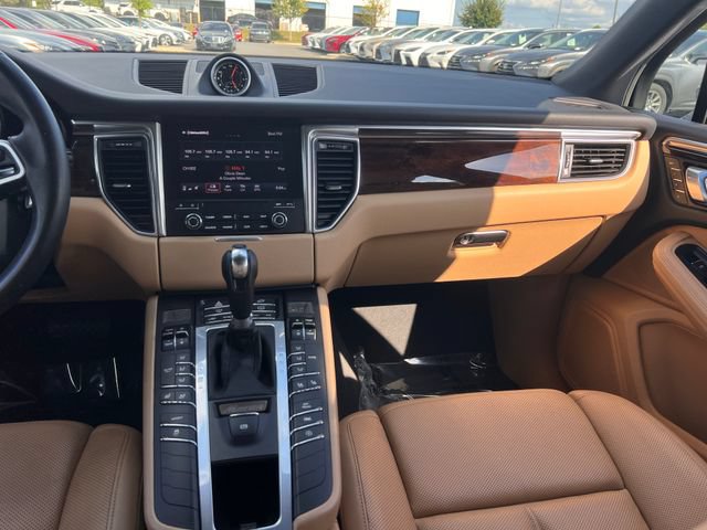 Used 2017 Porsche Macan S AWD/4WD image 14