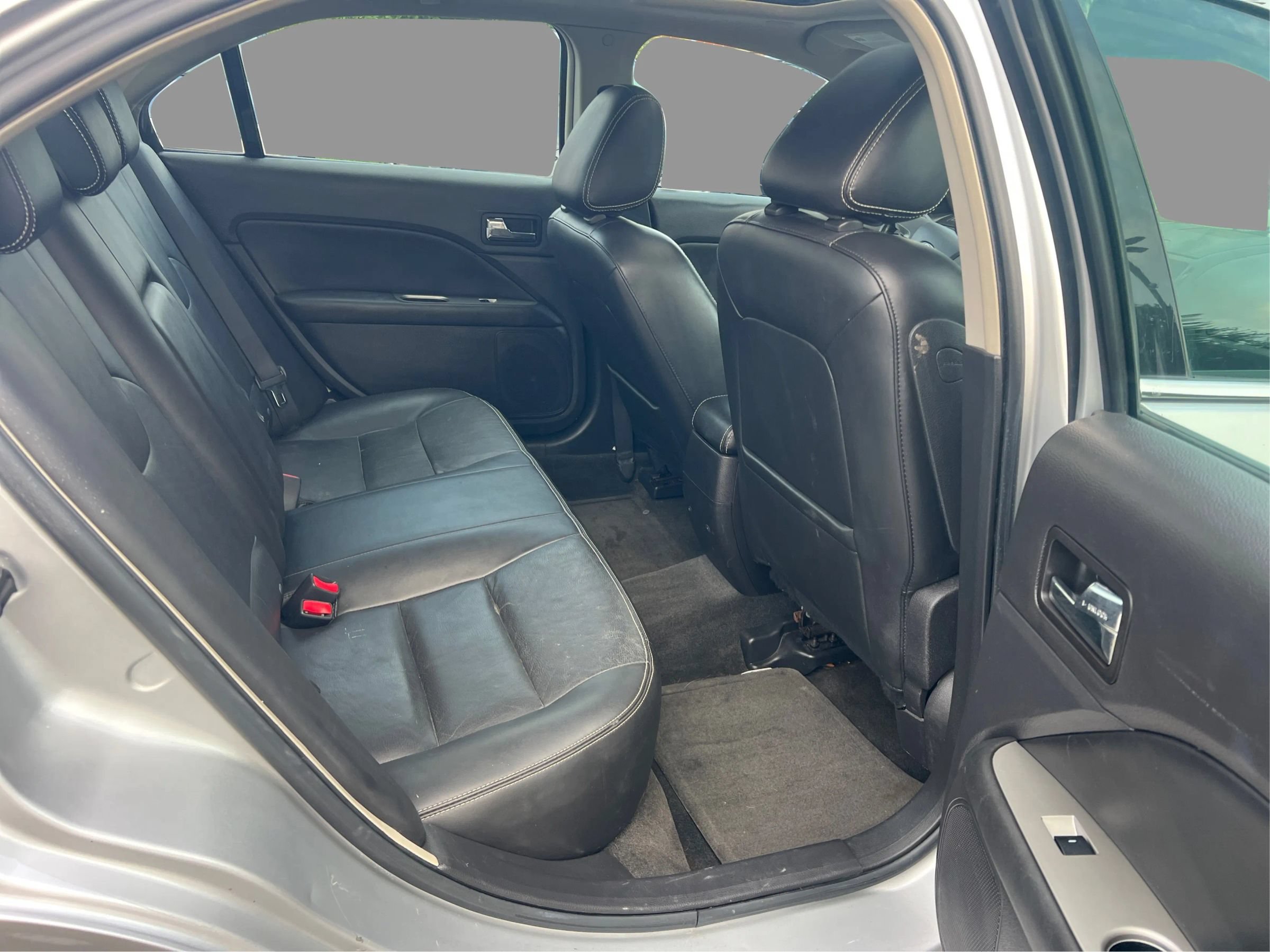 Used 2010 Ford Fusion SEL FWD image 27