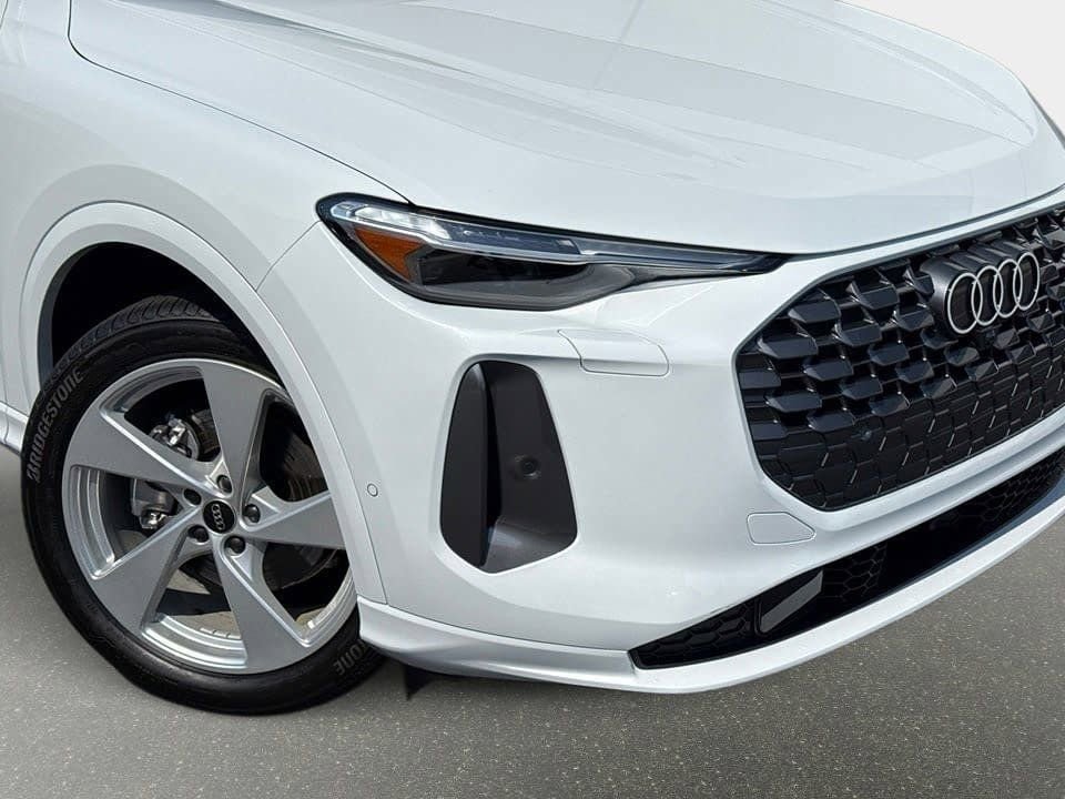 Certified 2025 Audi Q5 Premium Plus w/ Premium Plus image 6