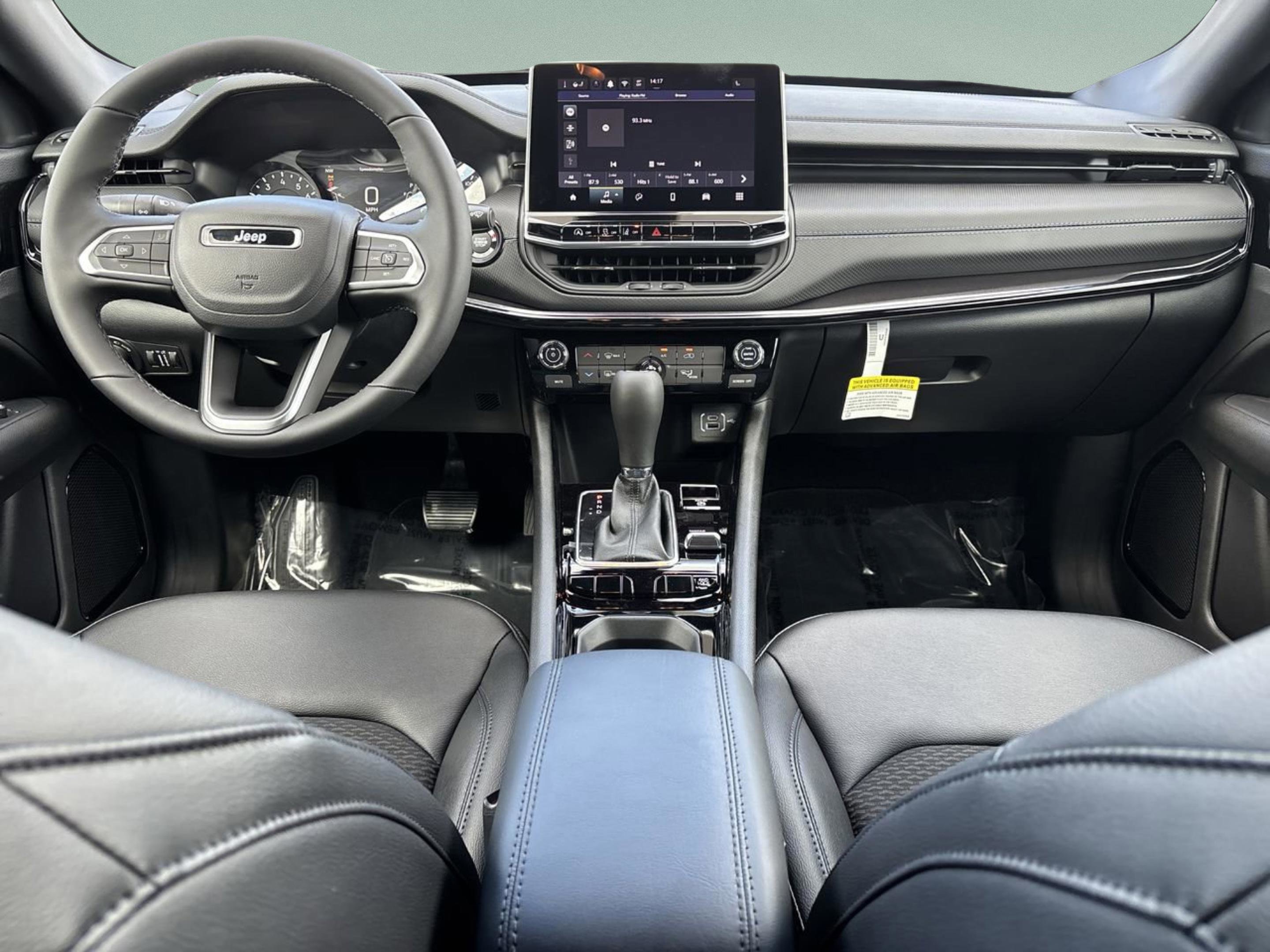 New 2026 Jeep Compass Latitude image 11