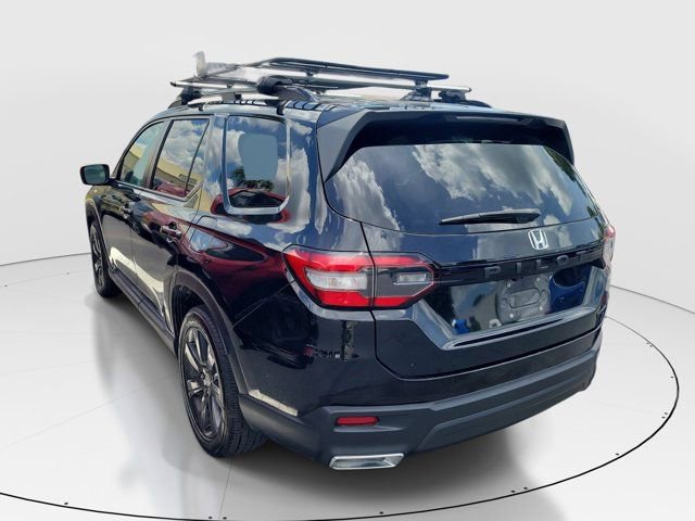 Used 2023 Honda Pilot Sport image 5