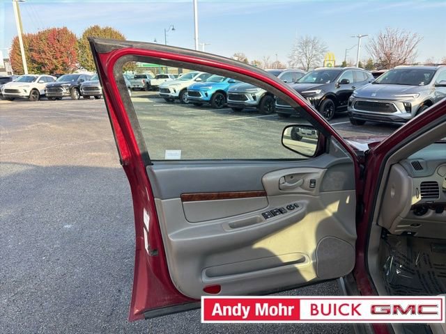 Used 2005 Chevrolet Impala w/ Preferred Equipment Group image 21