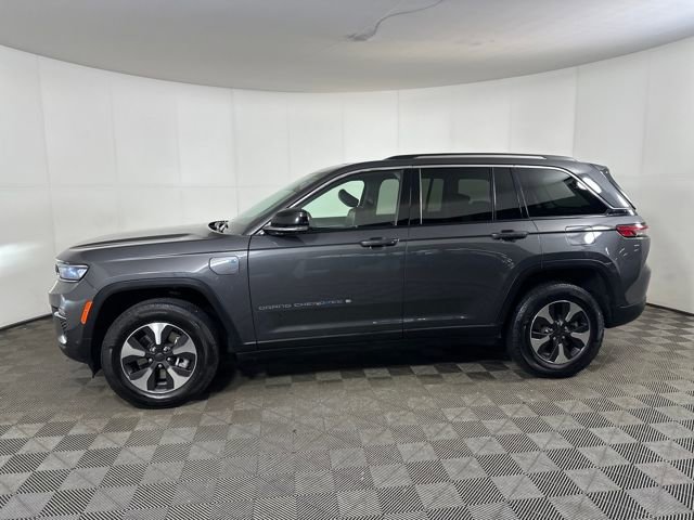Used 2023 Jeep Grand Cherokee 4WD 4xe w/ Luxury Tech Group II image 6