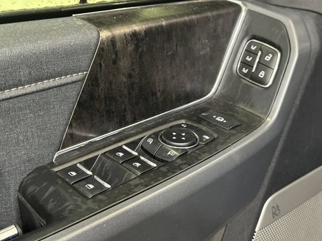 Used 2023 Ford F250 Lariat w/ Lariat Ultimate Package AWD/4WD image 23