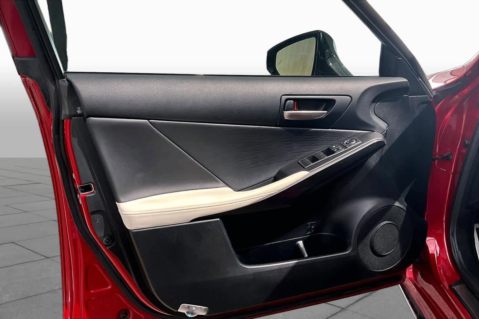 Used 2022 Lexus IS 350 F Sport RWD image 20