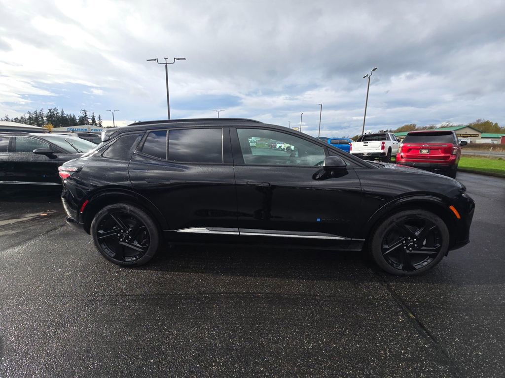 New 2026 Chevrolet Equinox EV RS image 3