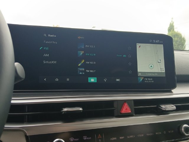 Certified 2024 Kia Sorento S FWD image 21