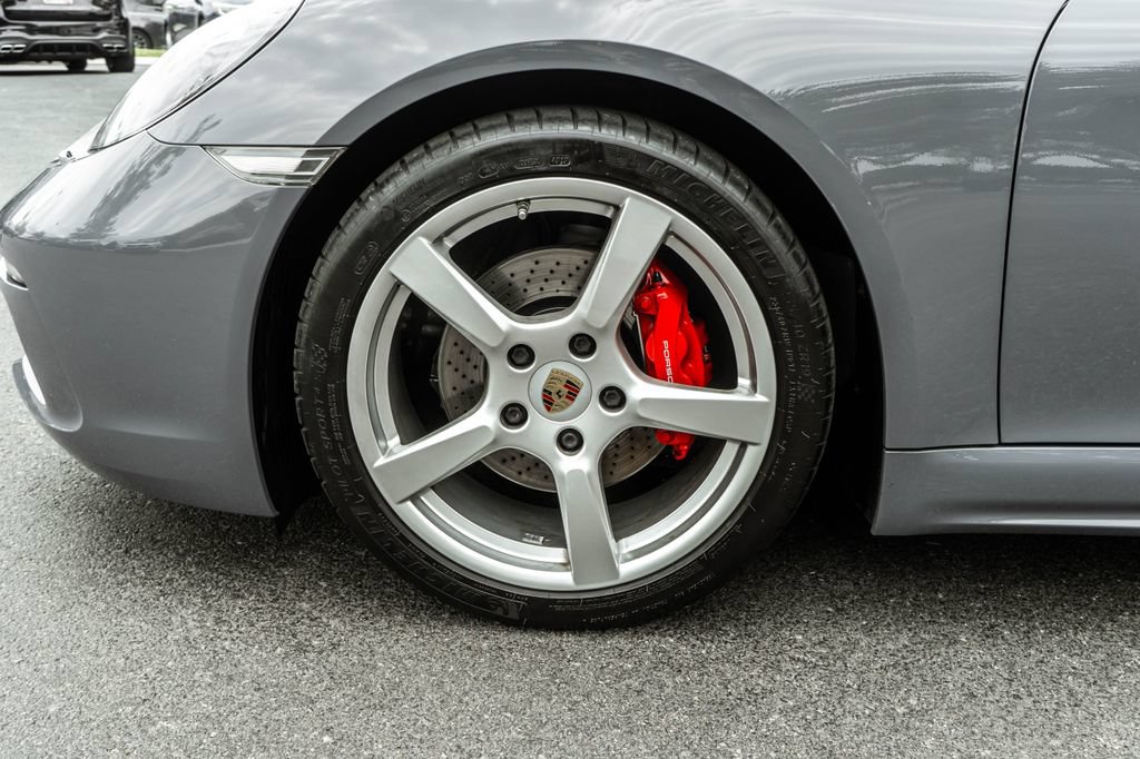 Used 2018 Porsche 718 Cayman RWD image 26