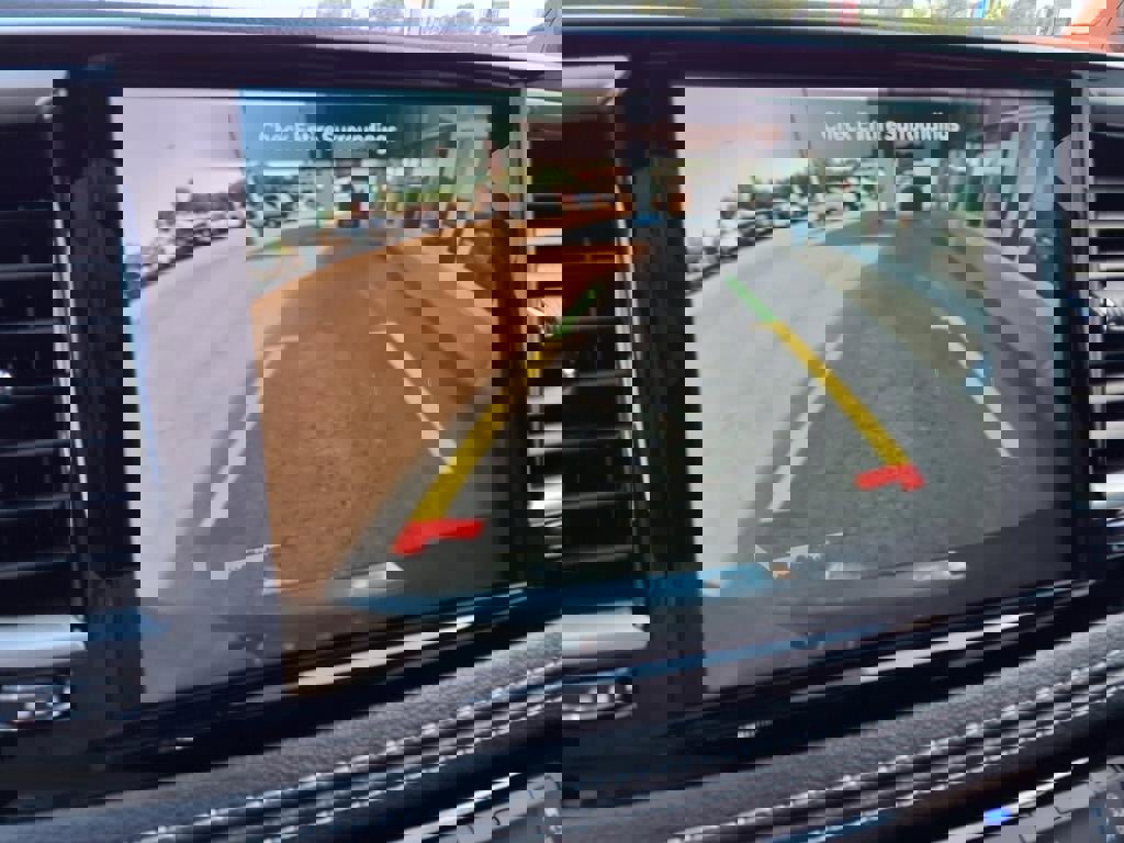 New 2025 Chrysler Pacifica Select image 11