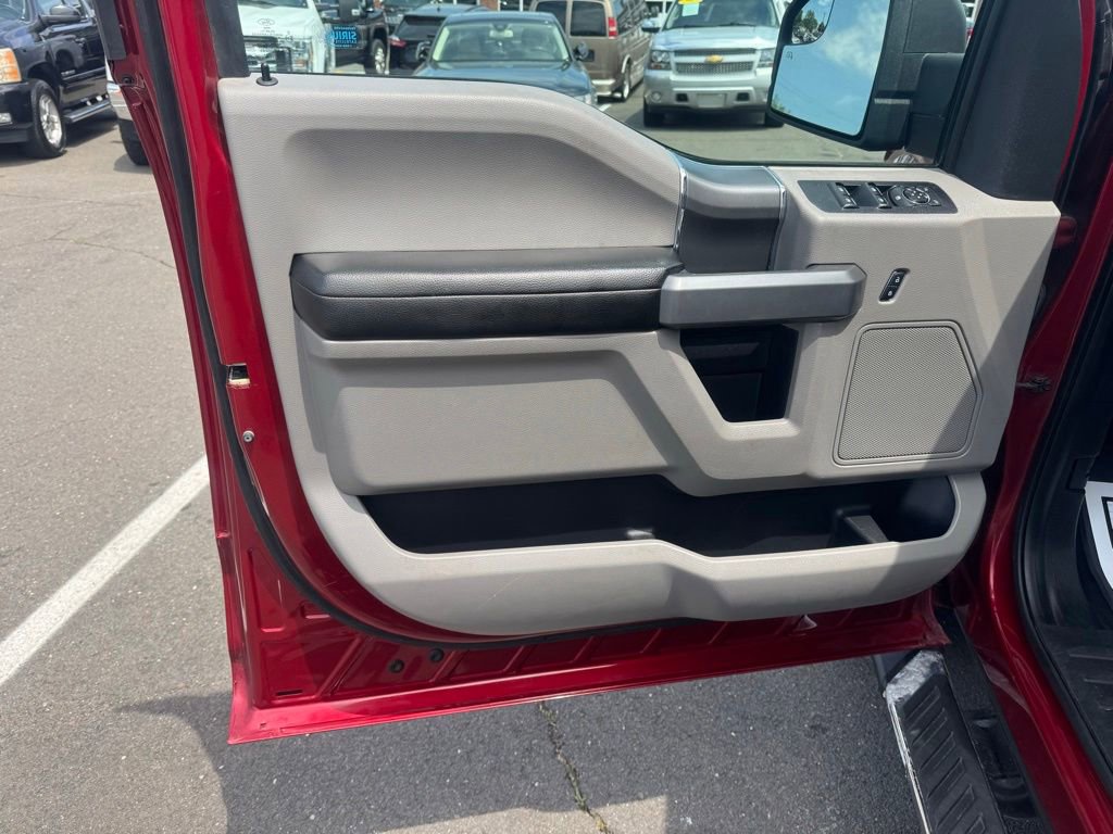 Used 2018 Ford F150 XLT w/ Equipment Group 302A Luxury AWD/4WD image 29