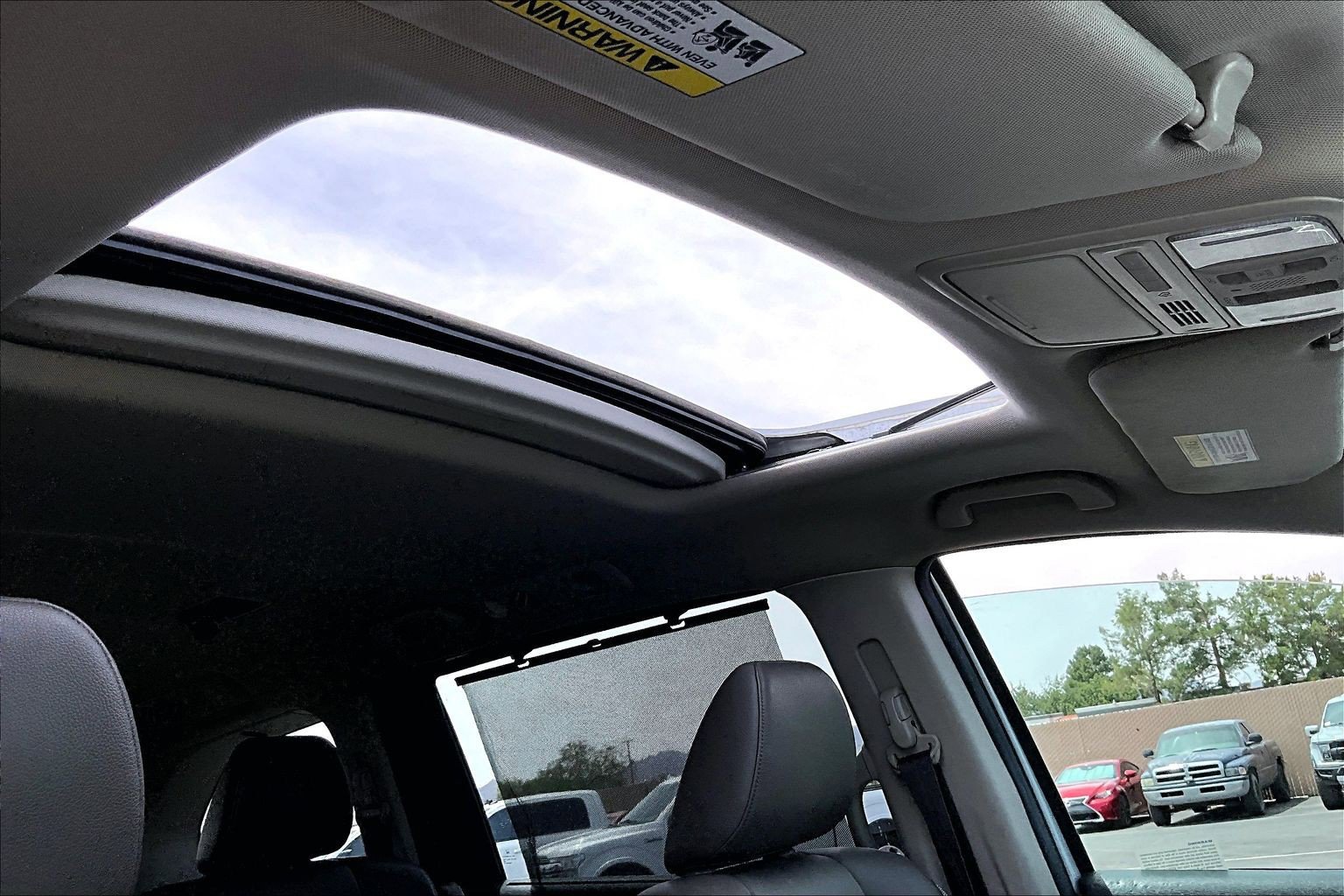 Used 2014 Honda Odyssey EX-L image 15