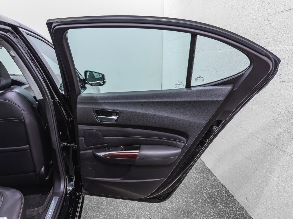 Used 2017 Acura TLX w/ Technology Package FWD image 17