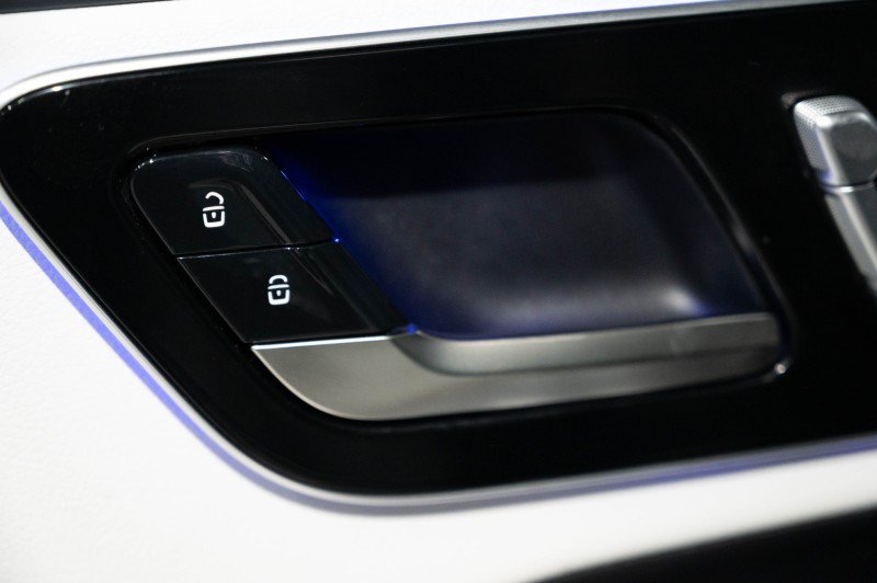 Certified 2025 Mercedes-Benz GLC 300 4MATIC image 20