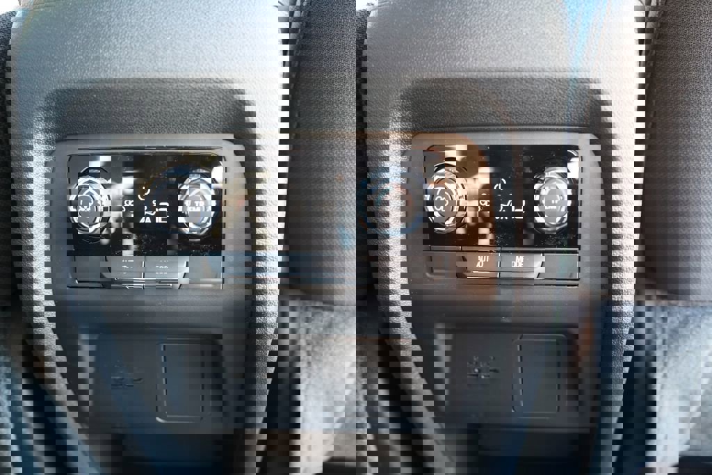 New 2026 Chevrolet Traverse LT w/ LPO, Floor Liner Package image 22