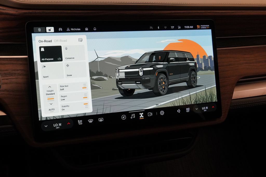 Used 2023 Rivian R1S Launch Edition AWD/4WD image 36