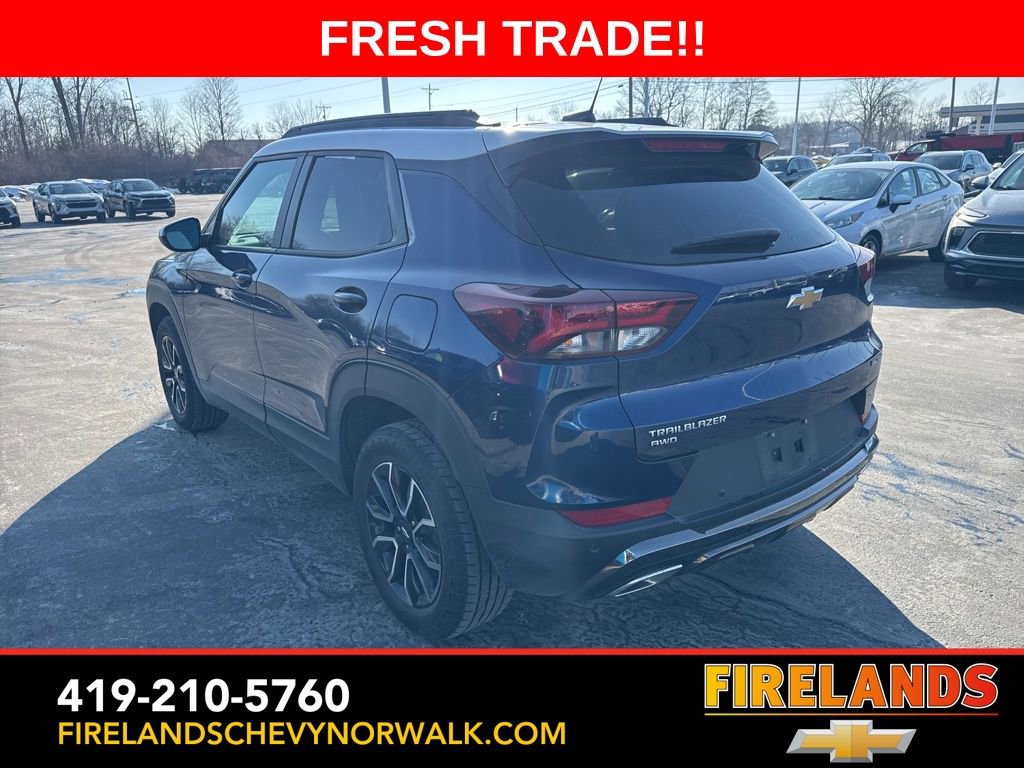 Used 2023 Chevrolet TrailBlazer ACTIV w/ Sun and Liftgate Package image 2