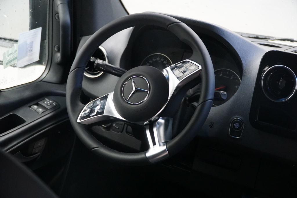 New 2026 Mercedes-Benz Sprinter 2500 image 11