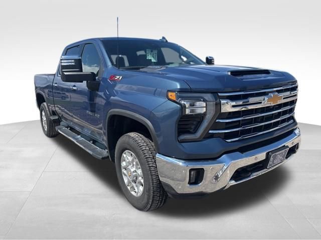 Used 2024 Chevrolet Silverado 2500 LTZ w/ LTZ Plus Package AWD/4WD image 8
